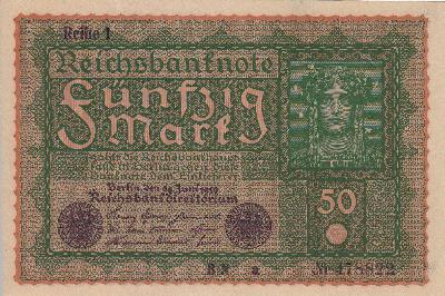 Beschrijving voorzijde: WOMAN